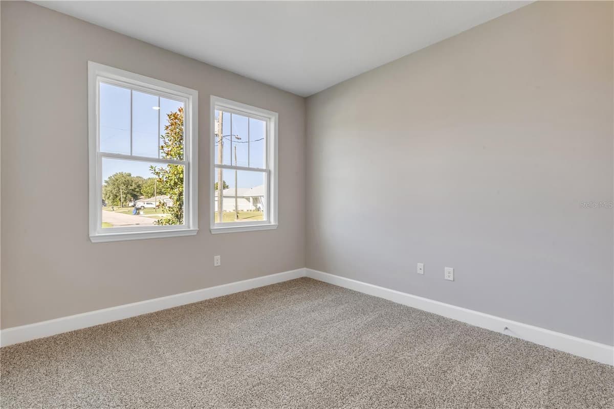 188 PERSIMMON DRIVE — photo 30 of 37