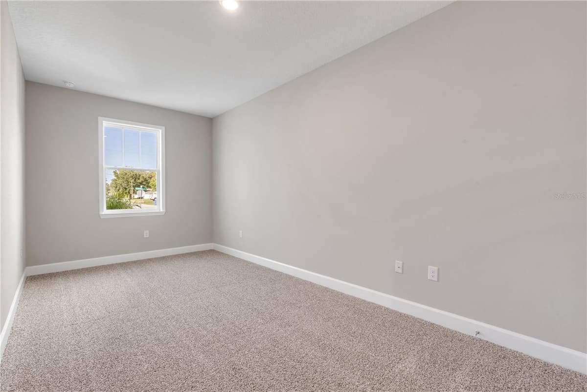 188 PERSIMMON DRIVE — photo 28 of 37