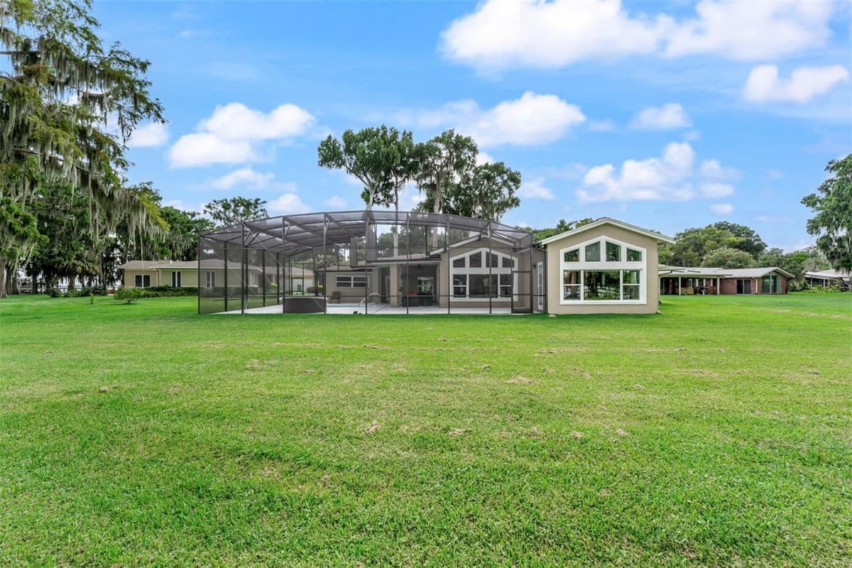 1002 LOVES POINT DRIVE — photo 15 of 71