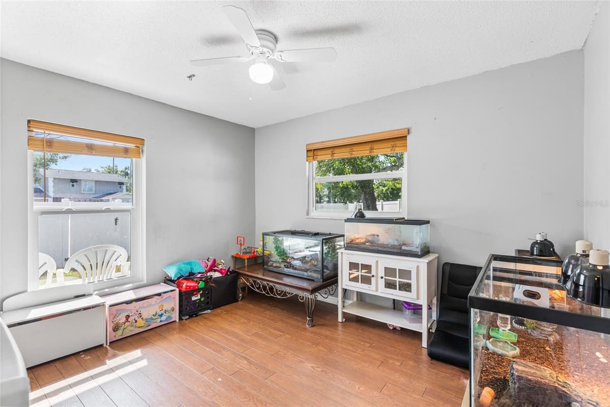 415 MAPLEWOOD CIRCLE — photo 30 of 44