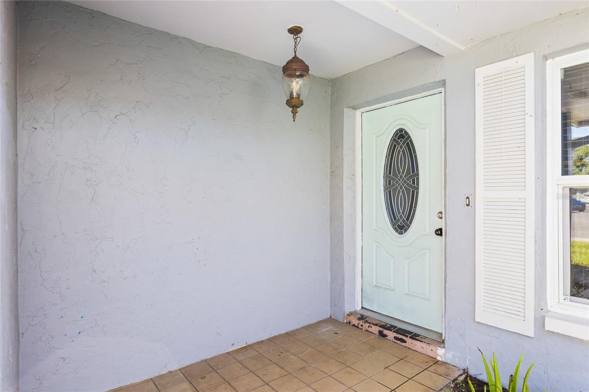 415 MAPLEWOOD CIRCLE — photo 4 of 44