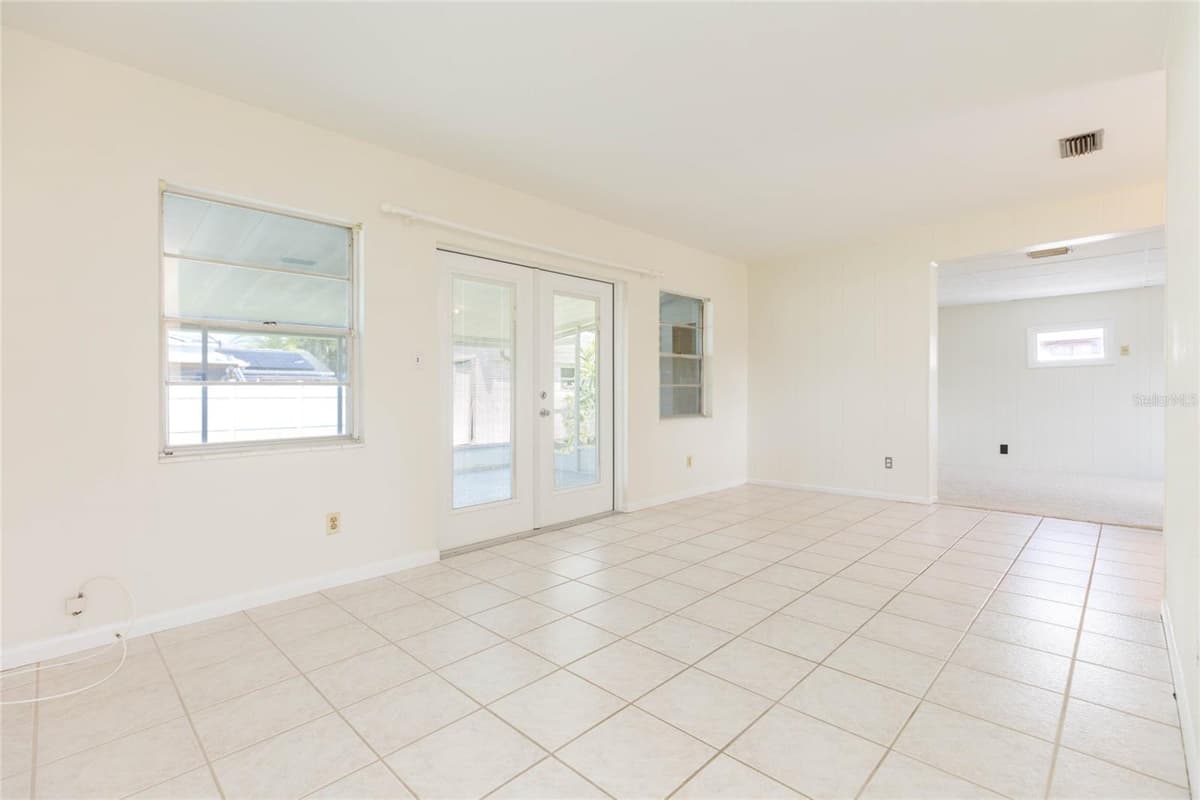 4524 PICADILLY STREET — photo 6 of 24