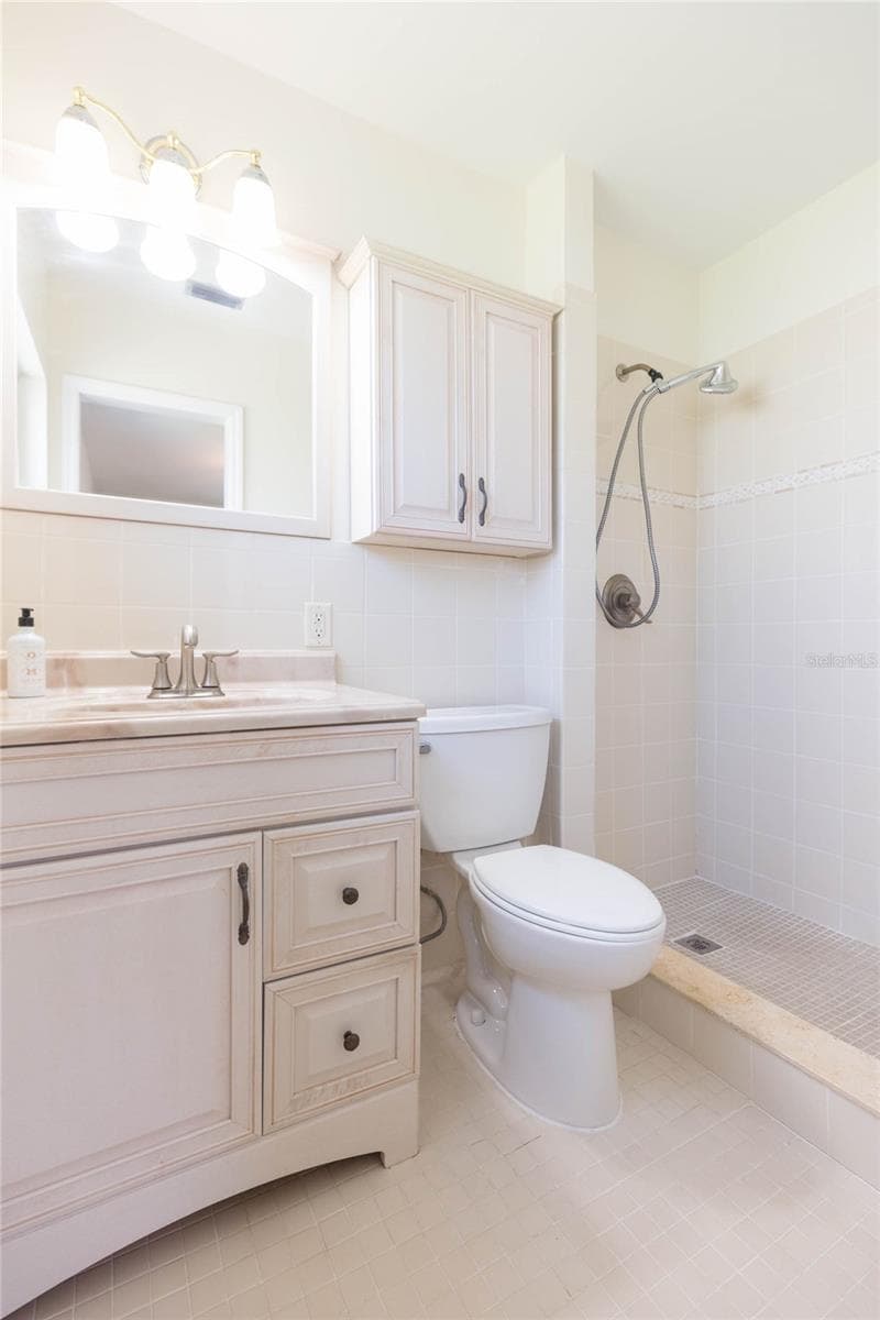 4524 PICADILLY STREET — photo 17 of 24