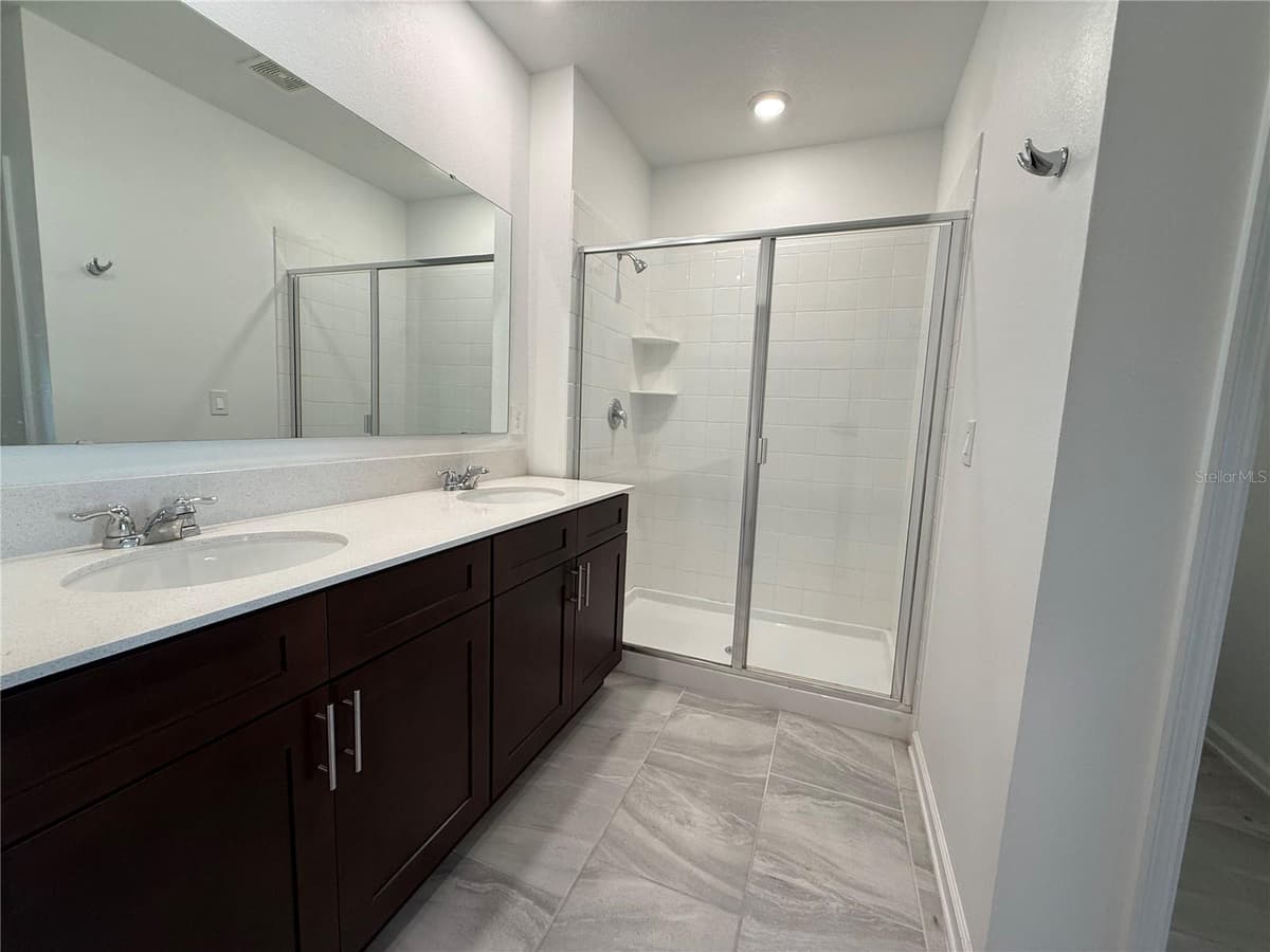 558 JETT LANE — photo 9 of 14