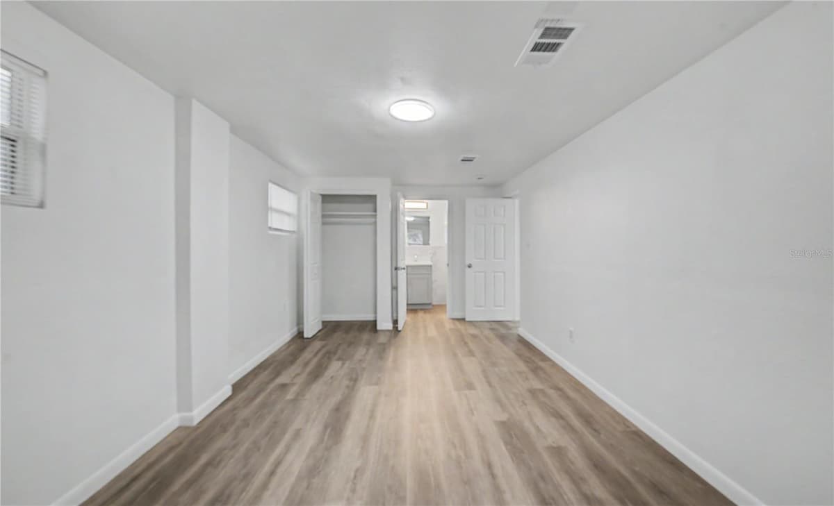 810 120TH AVENUE — photo 20 of 49