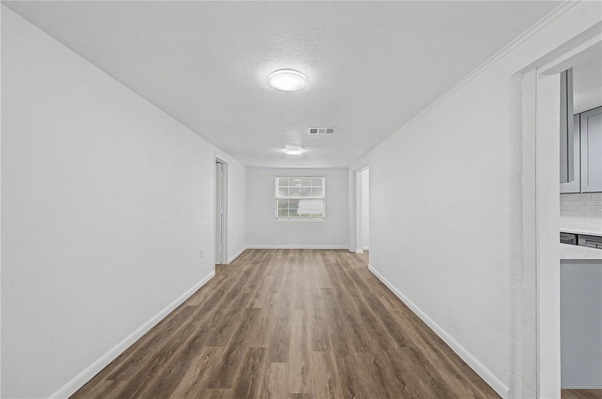 810 120TH AVENUE — photo 16 of 49