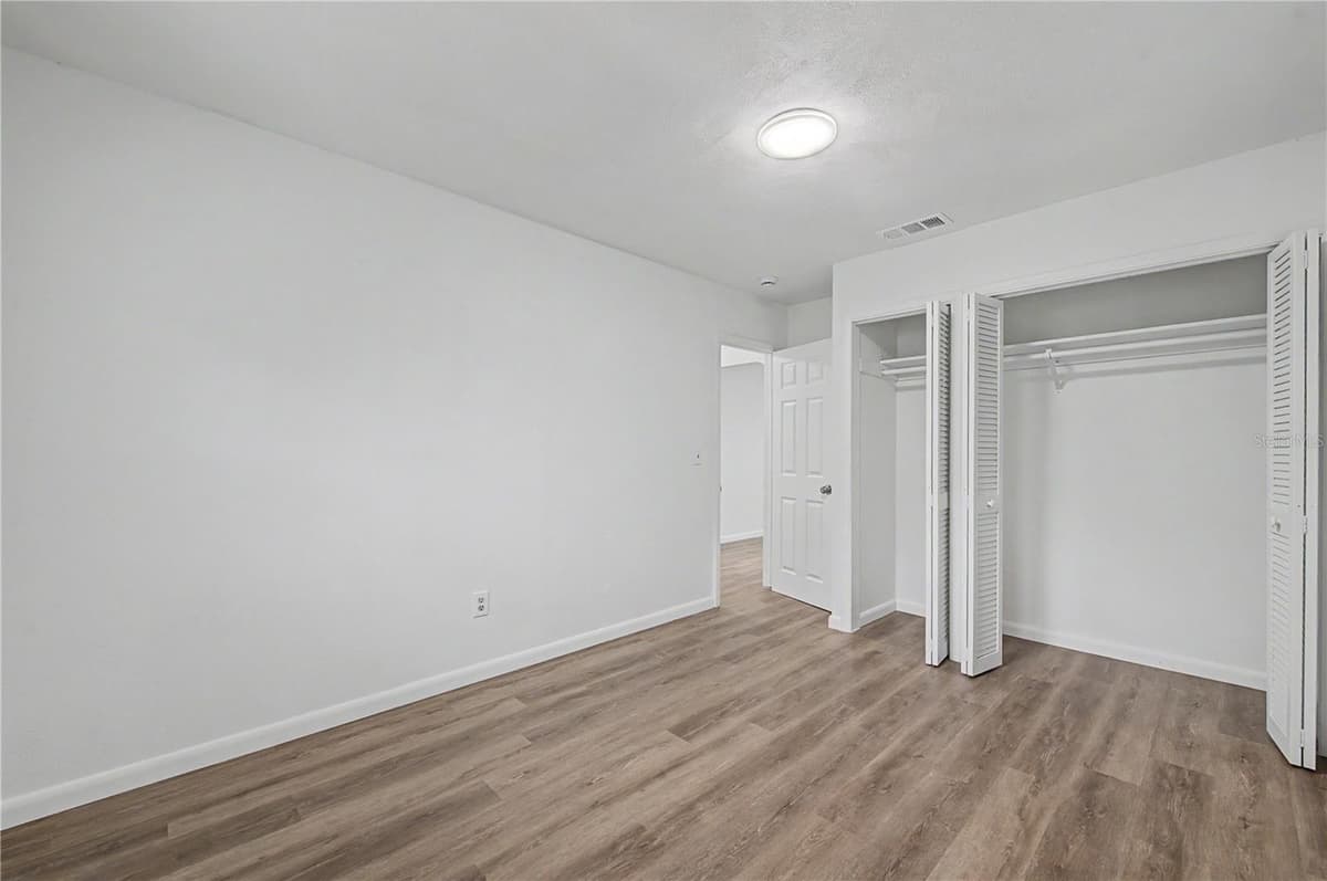 810 120TH AVENUE — photo 32 of 49