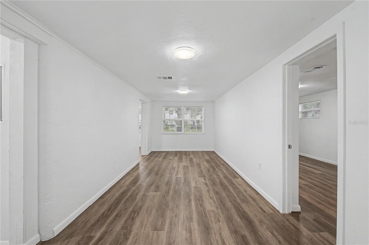810 120TH AVENUE — photo 14 of 49