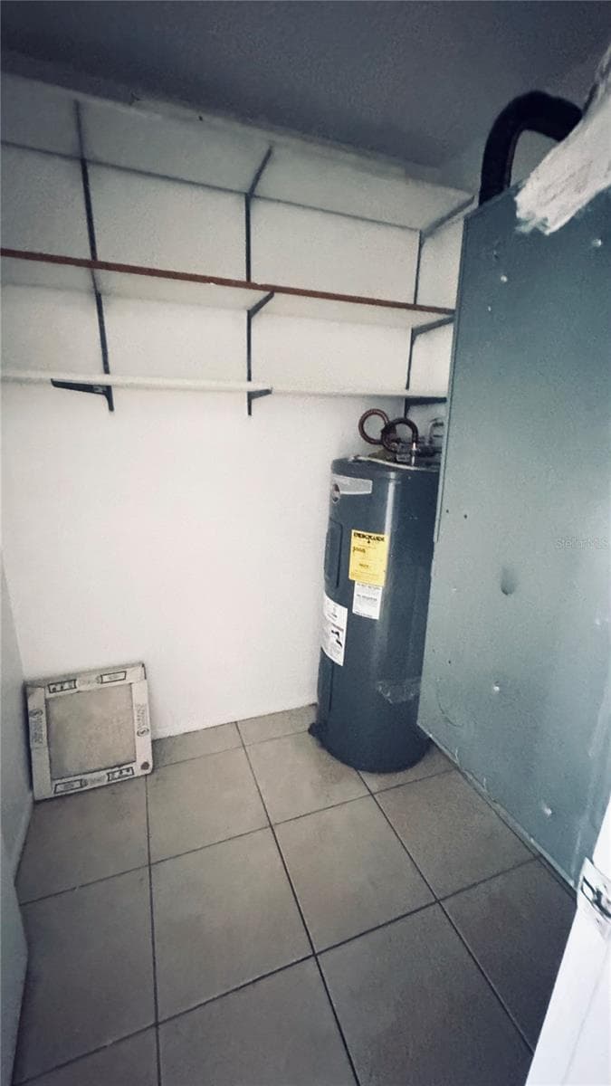 4315 AEGEAN DRIVE — photo 10 of 10