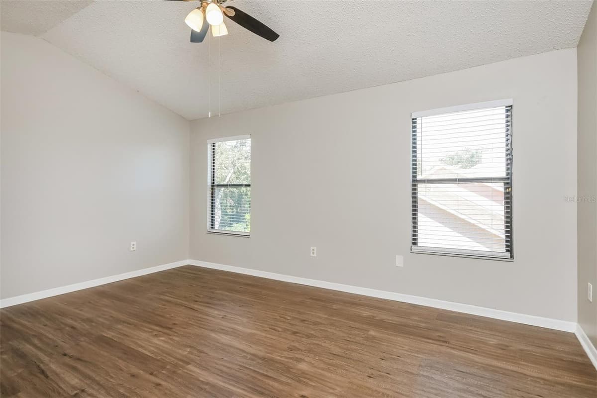 11943 BLACKHEATH CIRCLE — photo 8 of 15