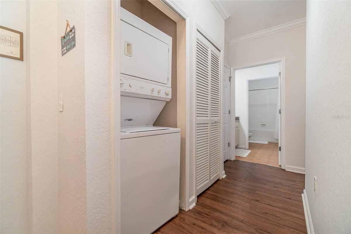 14200 AVALON ROAD — photo 14 of 31