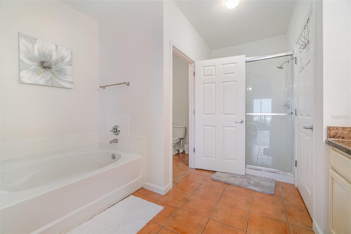 14200 AVALON ROAD — photo 8 of 31