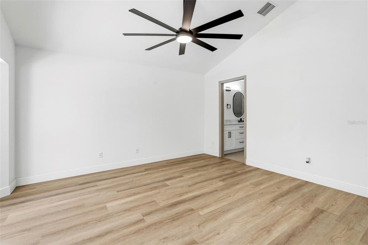 4603 HIDDEN SHADOW DRIVE — photo 15 of 36