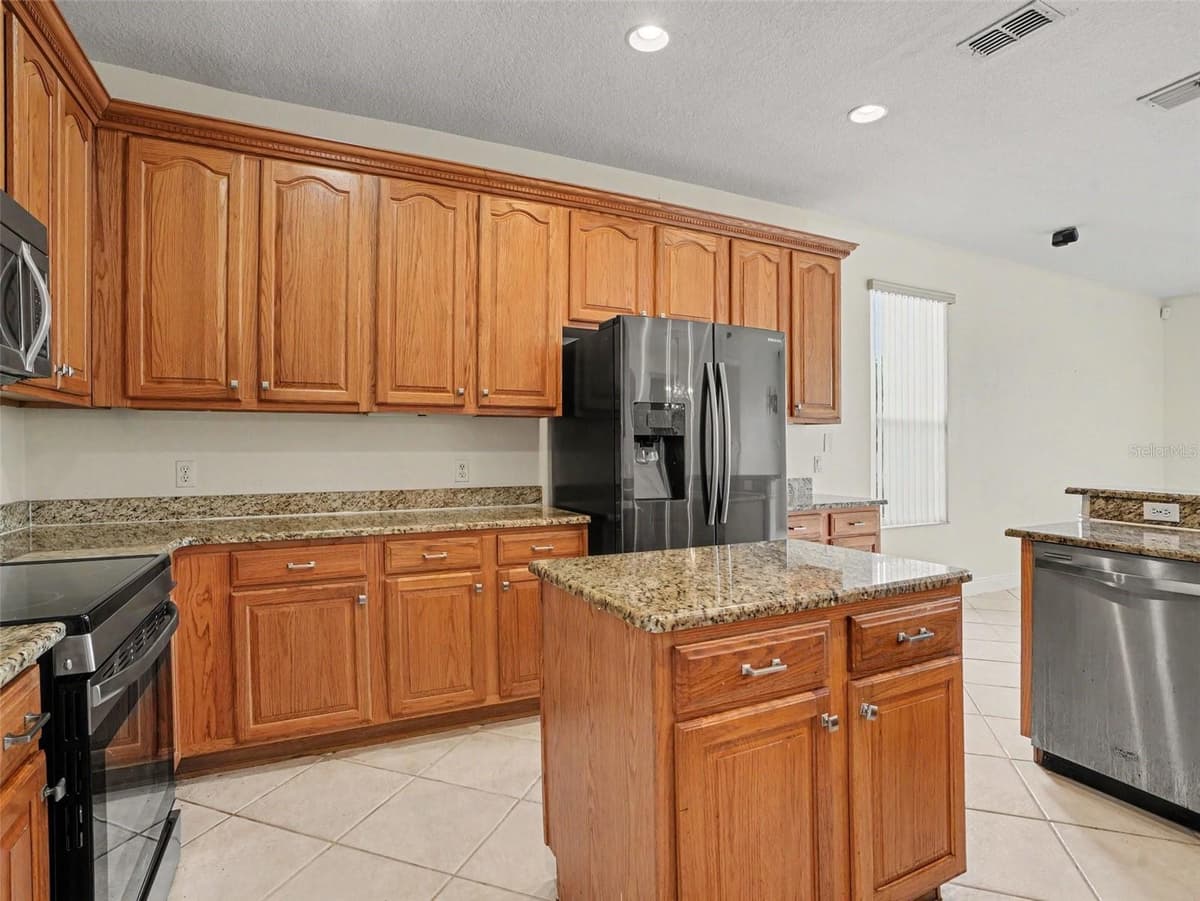 1711 WINDWARD OAKS COURT — photo 10 of 33