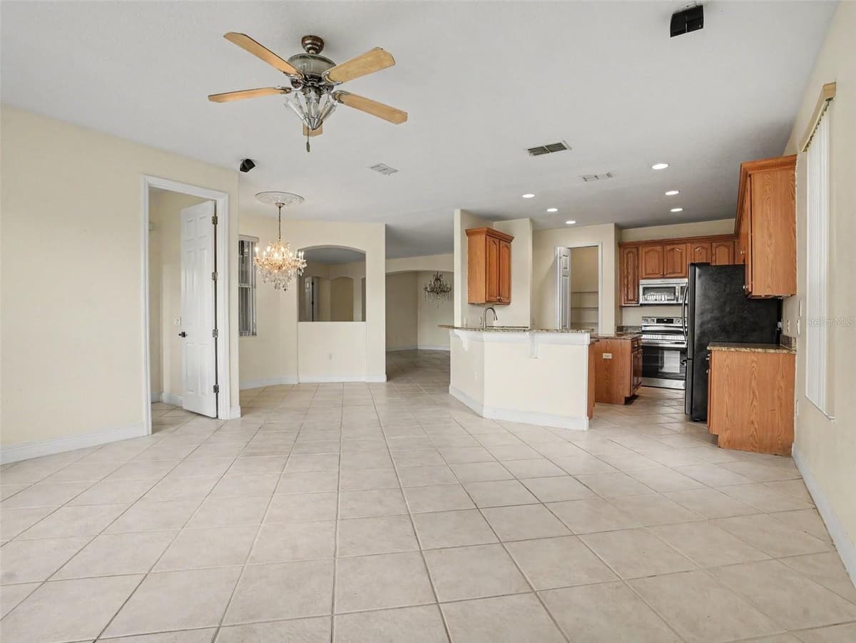 1711 WINDWARD OAKS COURT — photo 9 of 33
