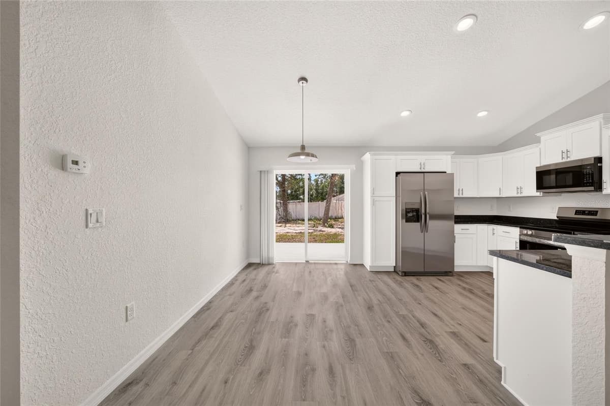 7 CYPRESS ROAD — photo 31 of 32