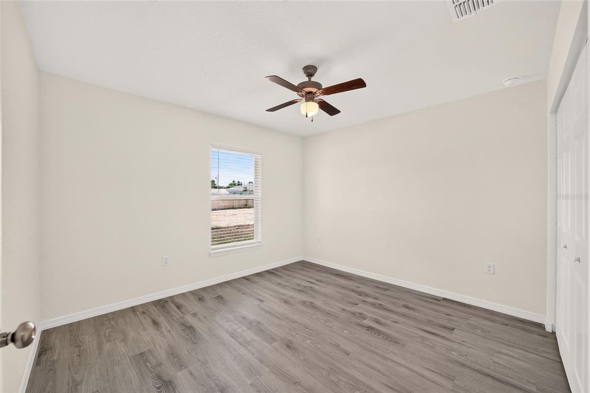 7 CYPRESS ROAD — photo 15 of 32