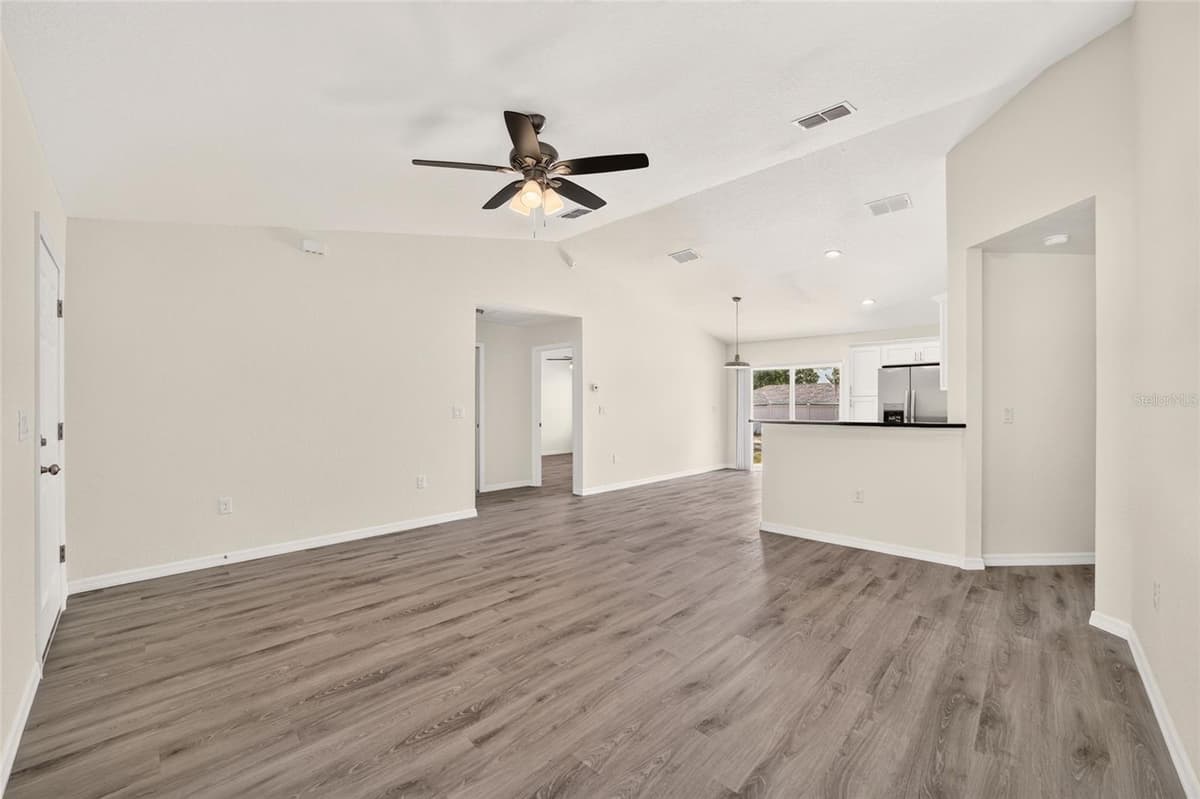 7 CYPRESS ROAD — photo 27 of 32