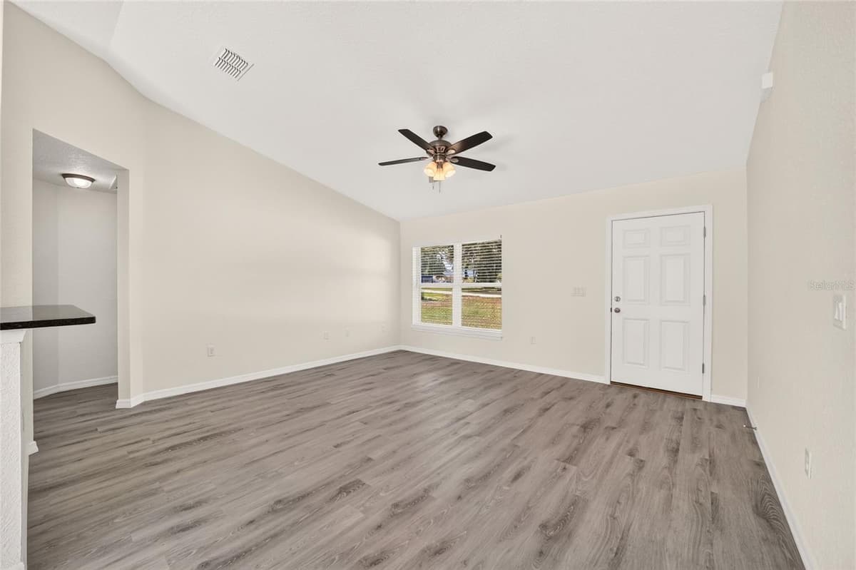 7 CYPRESS ROAD — photo 29 of 32