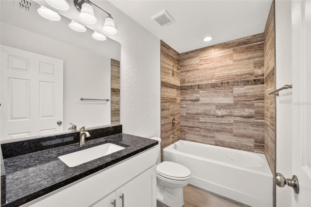7 CYPRESS ROAD — photo 16 of 32