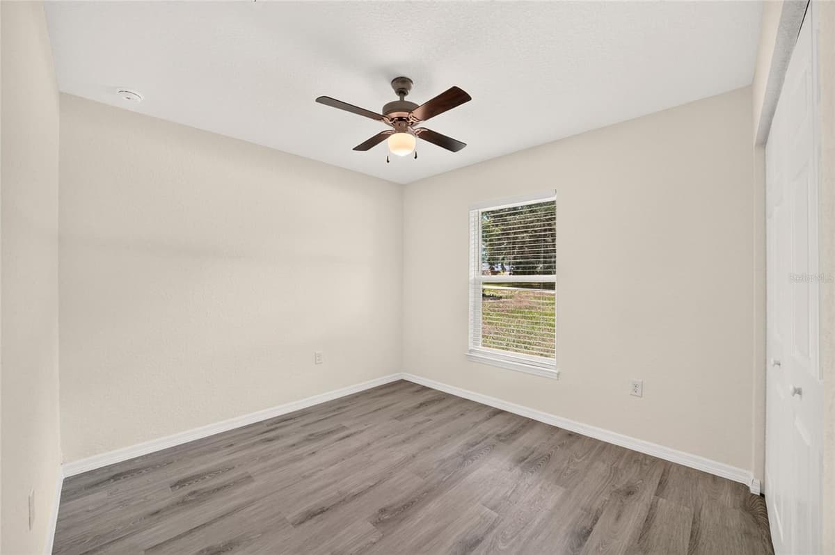 7 CYPRESS ROAD — photo 17 of 32