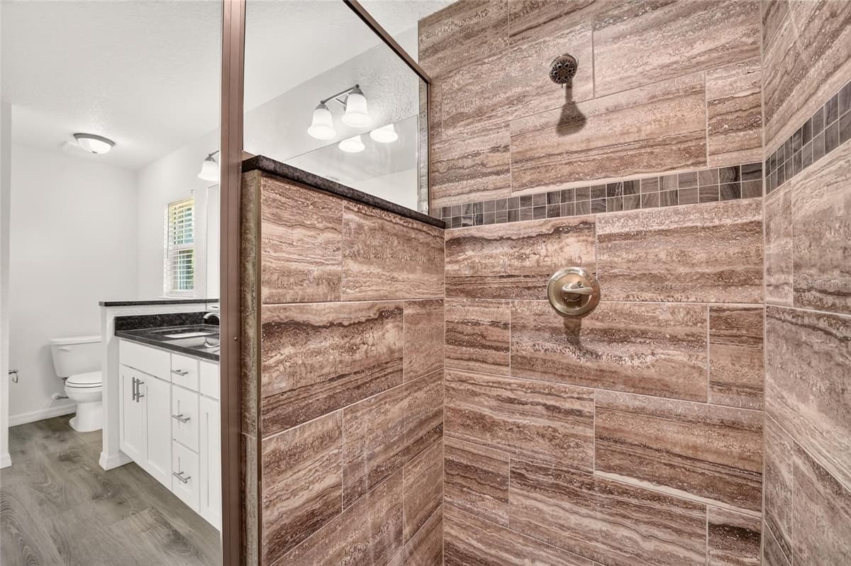 7 CYPRESS ROAD — photo 11 of 32