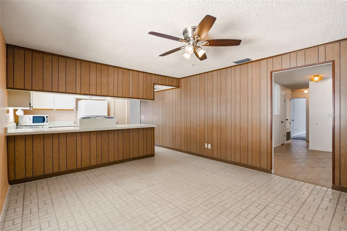 2721 CECILE STREET — photo 18 of 50