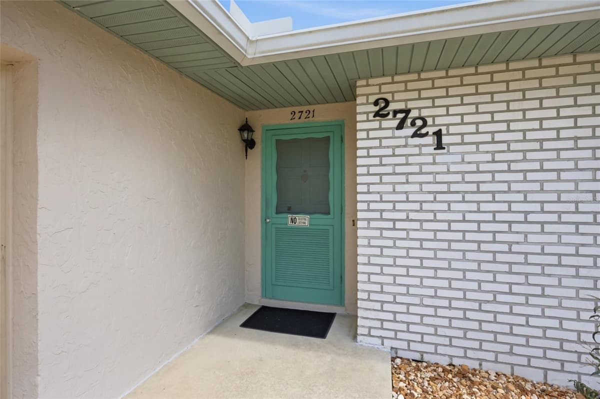 2721 CECILE STREET — photo 3 of 50