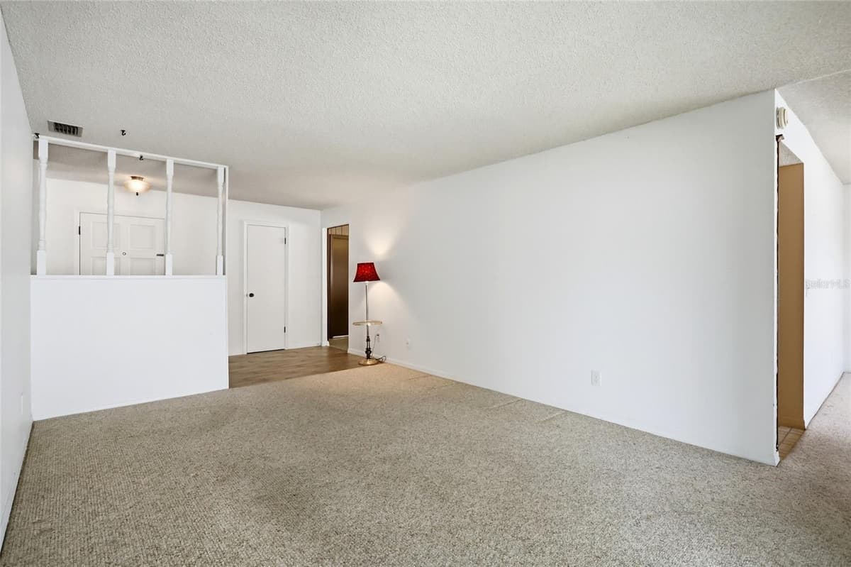 2721 CECILE STREET — photo 9 of 50