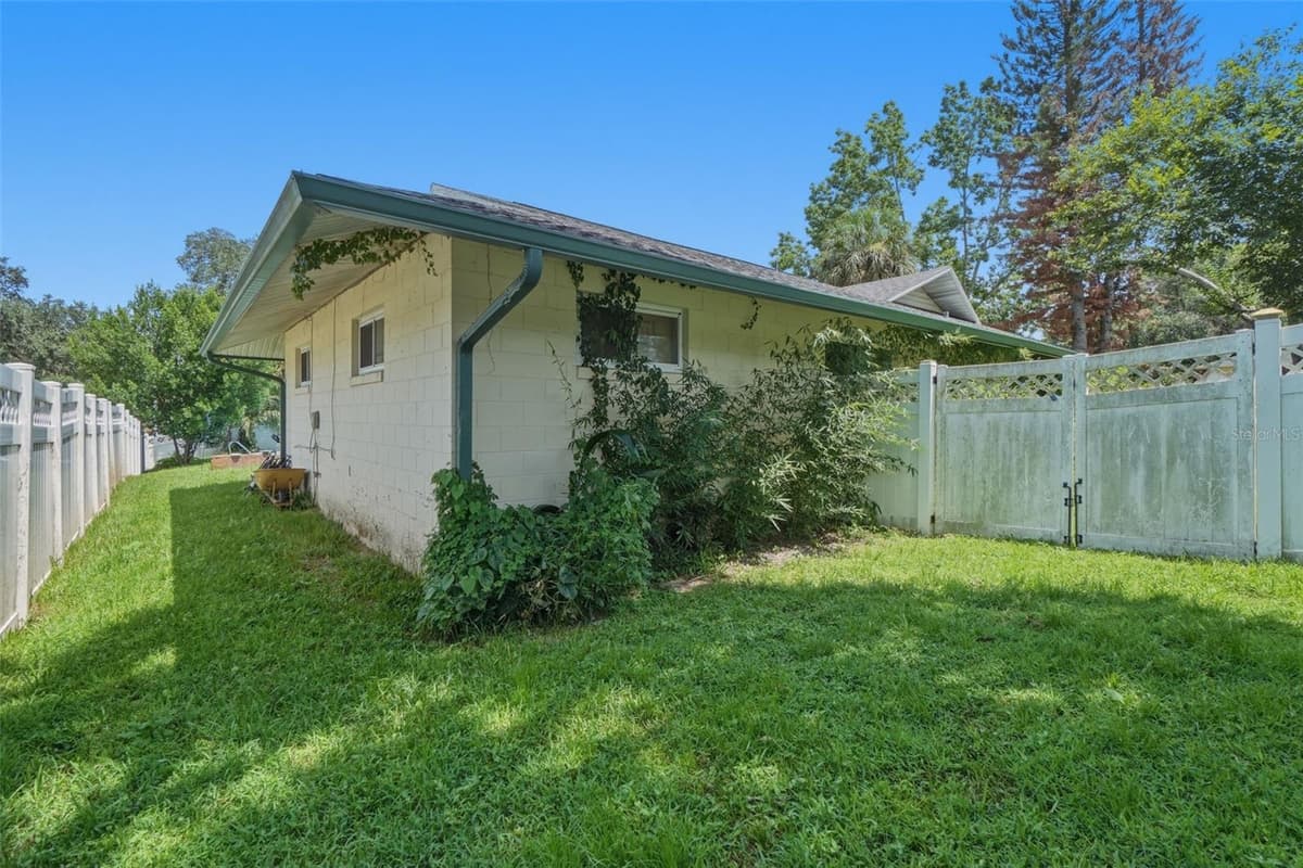 701 MILAN COURT — photo 38 of 46