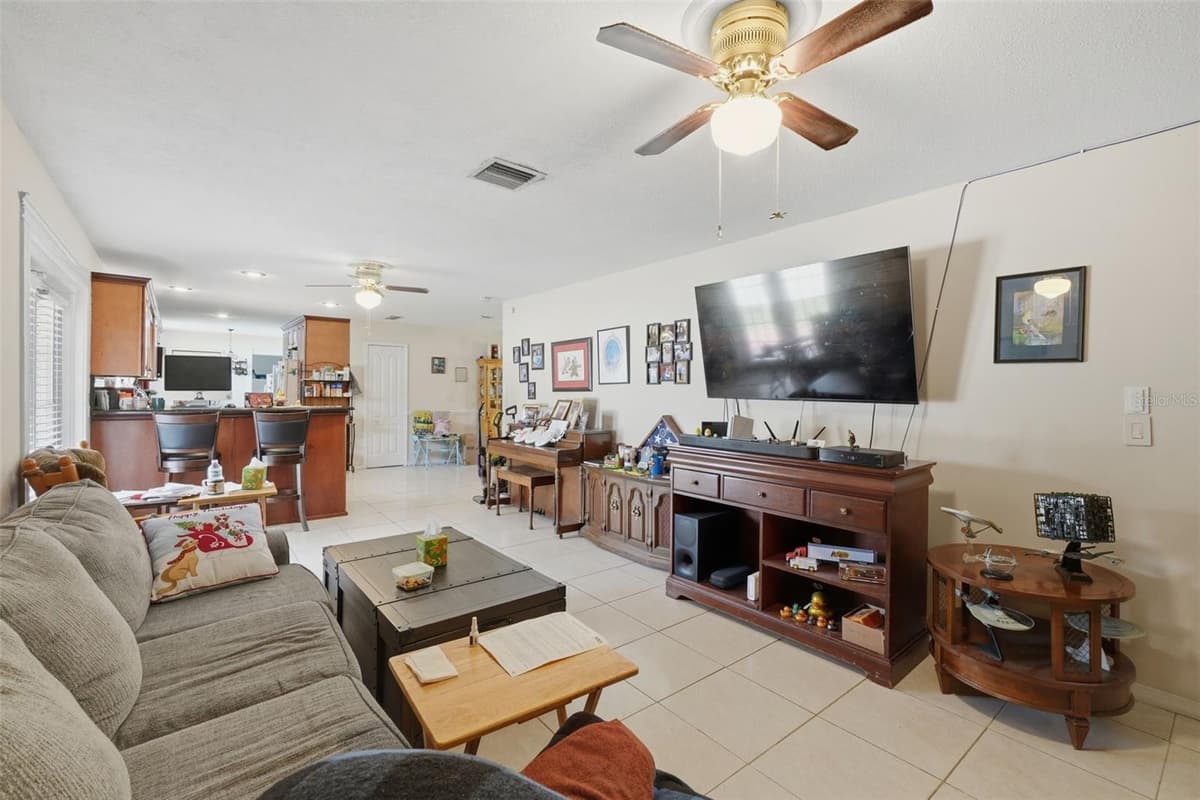 701 MILAN COURT — photo 5 of 46