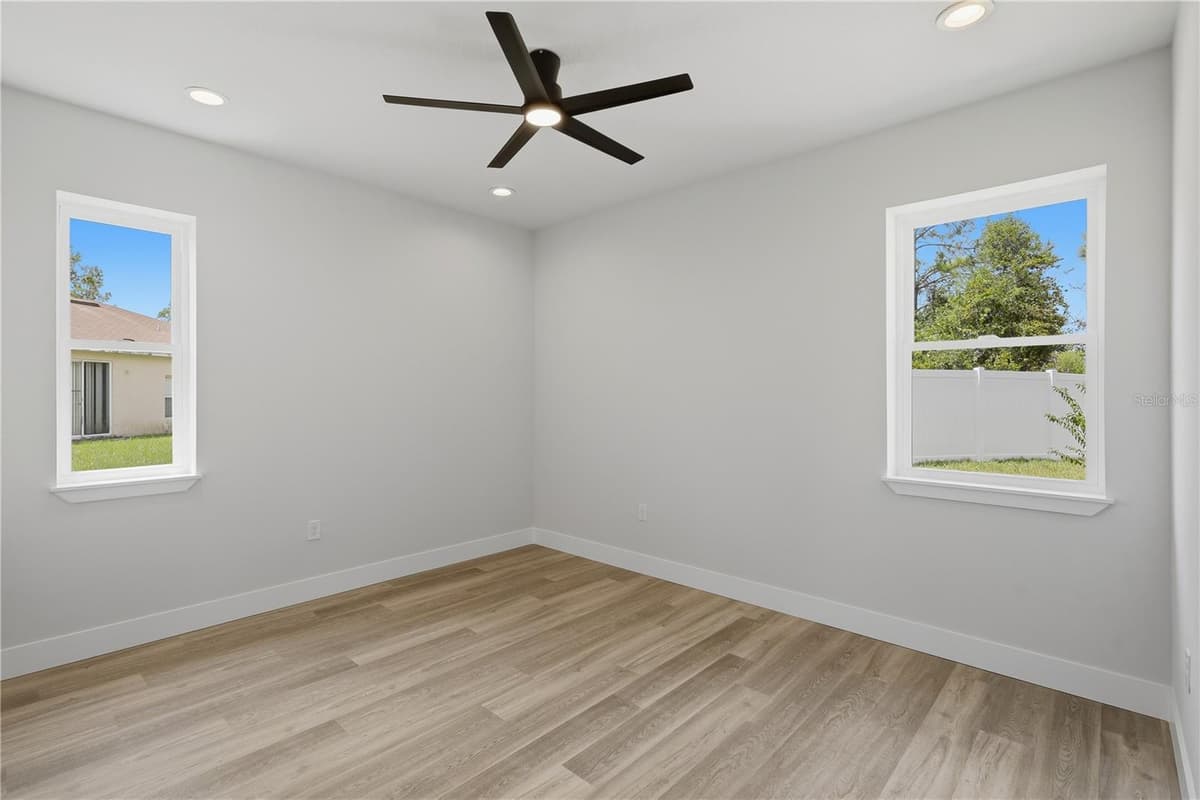 3 WHELAN PLACE — photo 21 of 42