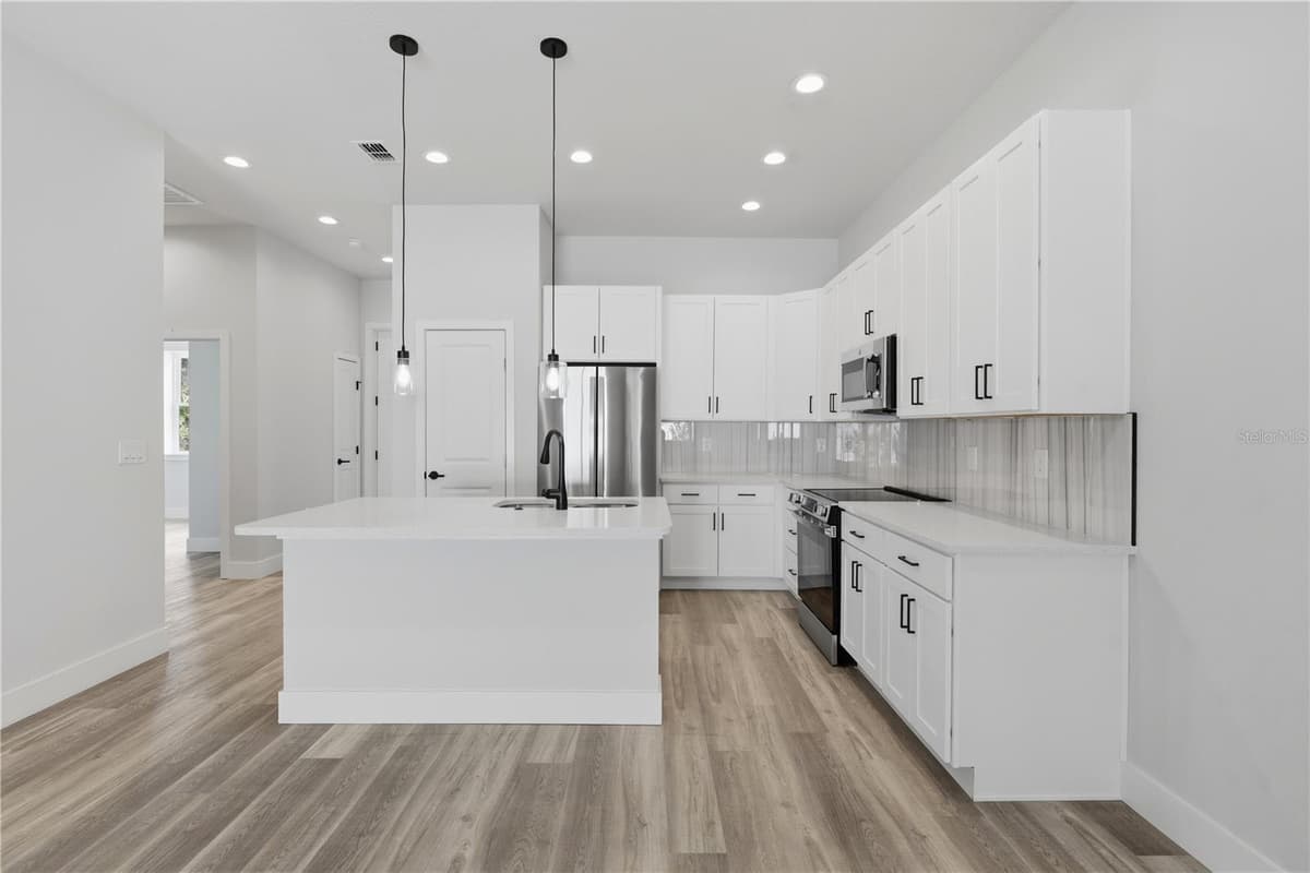 3 WHELAN PLACE — photo 42 of 42
