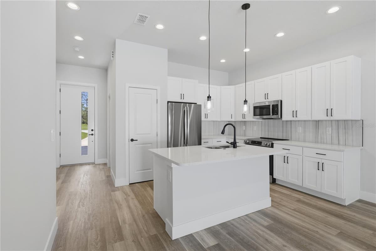3 WHELAN PLACE — photo 41 of 42