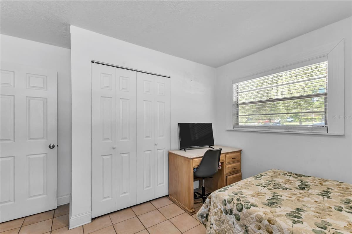 7903 LEMANS DRIVE — photo 16 of 39