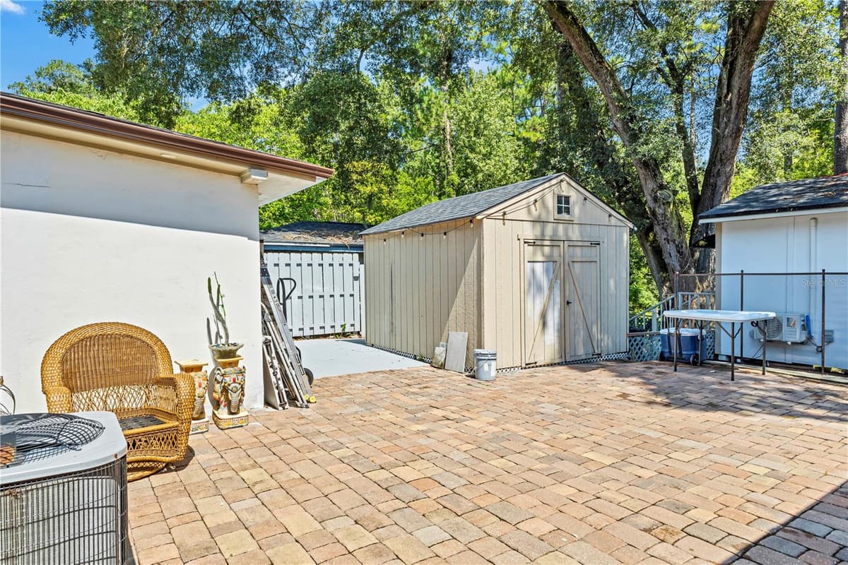 7903 LEMANS DRIVE — photo 29 of 39