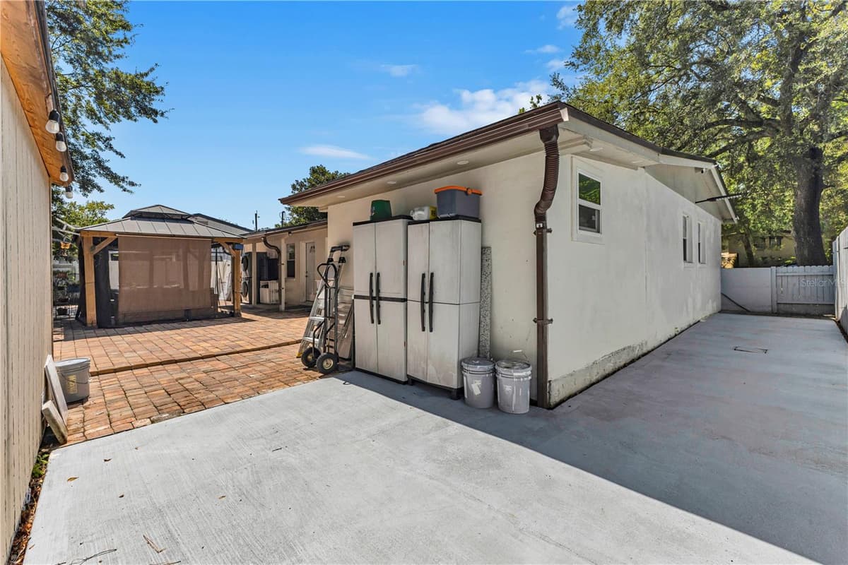 7903 LEMANS DRIVE — photo 30 of 39