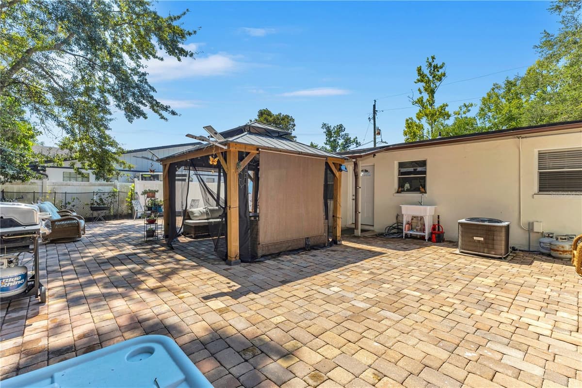 7903 LEMANS DRIVE — photo 39 of 39