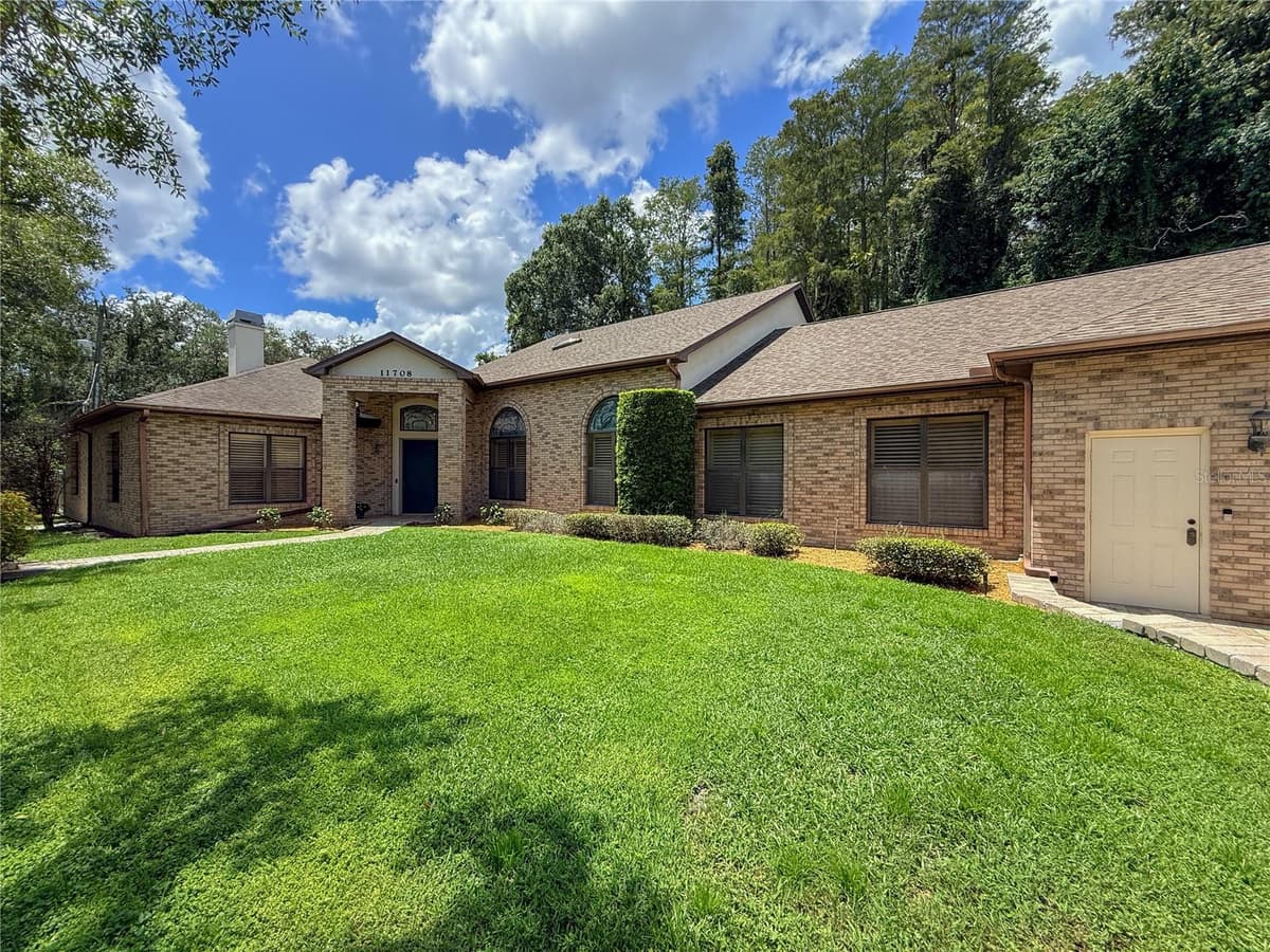 11708 ORANGE GROVE DRIVE — photo 2 of 52