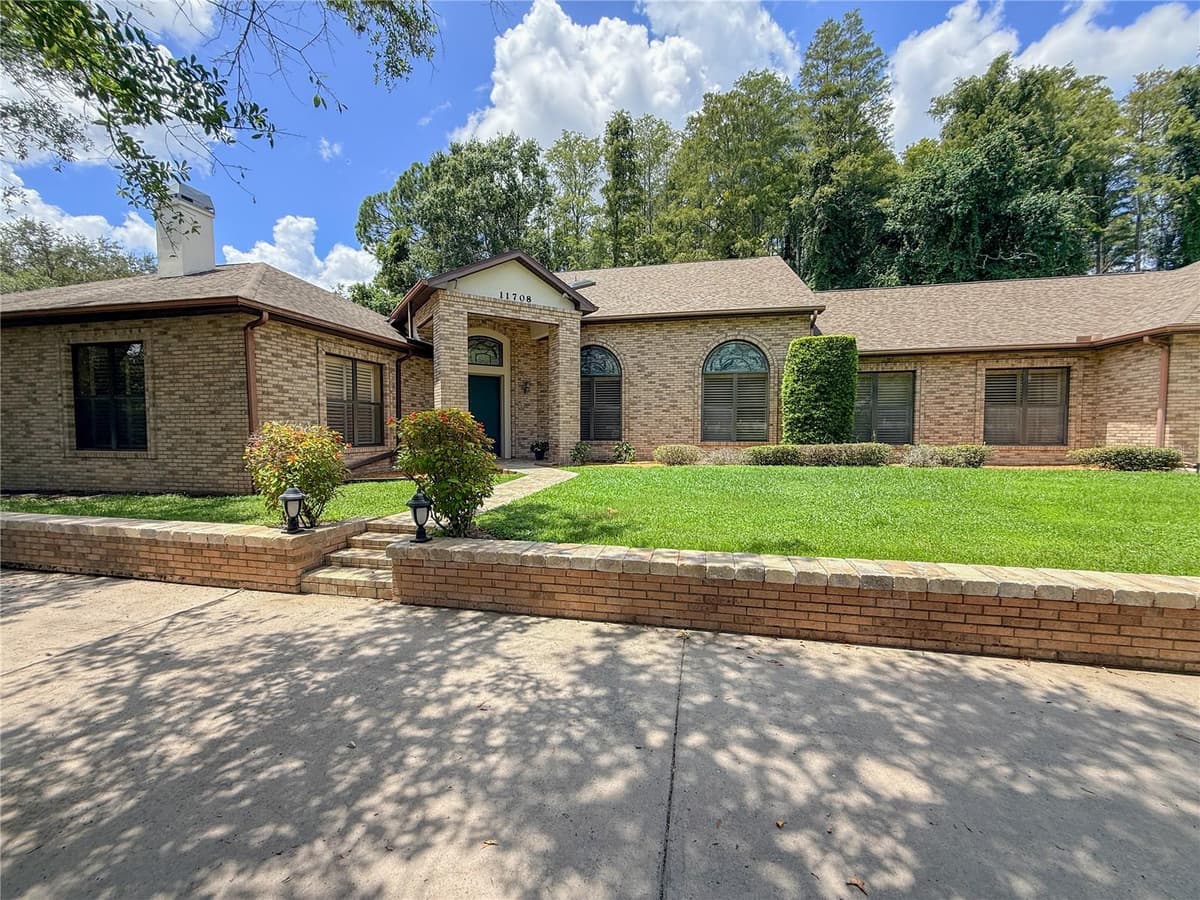 11708 ORANGE GROVE DRIVE — photo 4 of 52