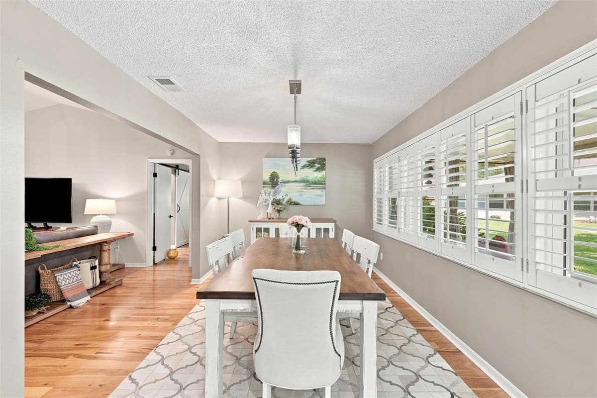 2412 LOCKSLEY STREET — photo 18 of 93