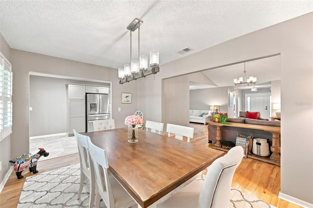 2412 LOCKSLEY STREET — photo 17 of 93