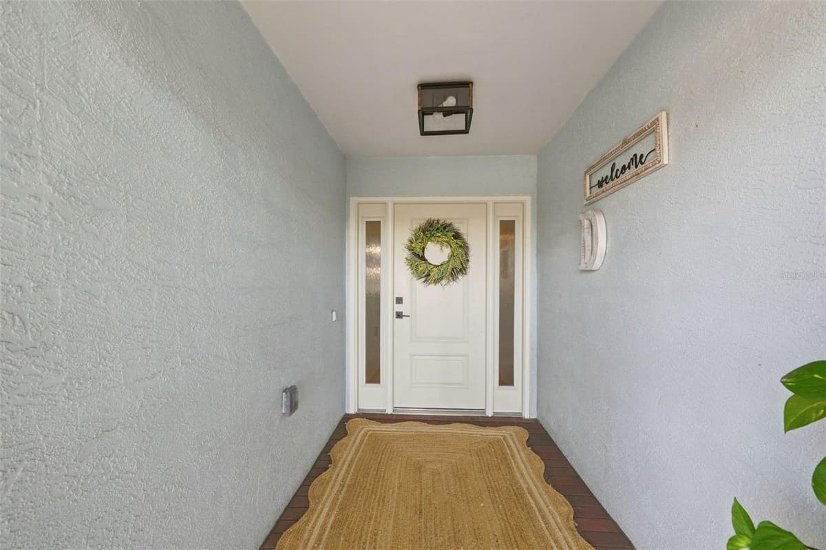 2412 LOCKSLEY STREET — photo 5 of 93