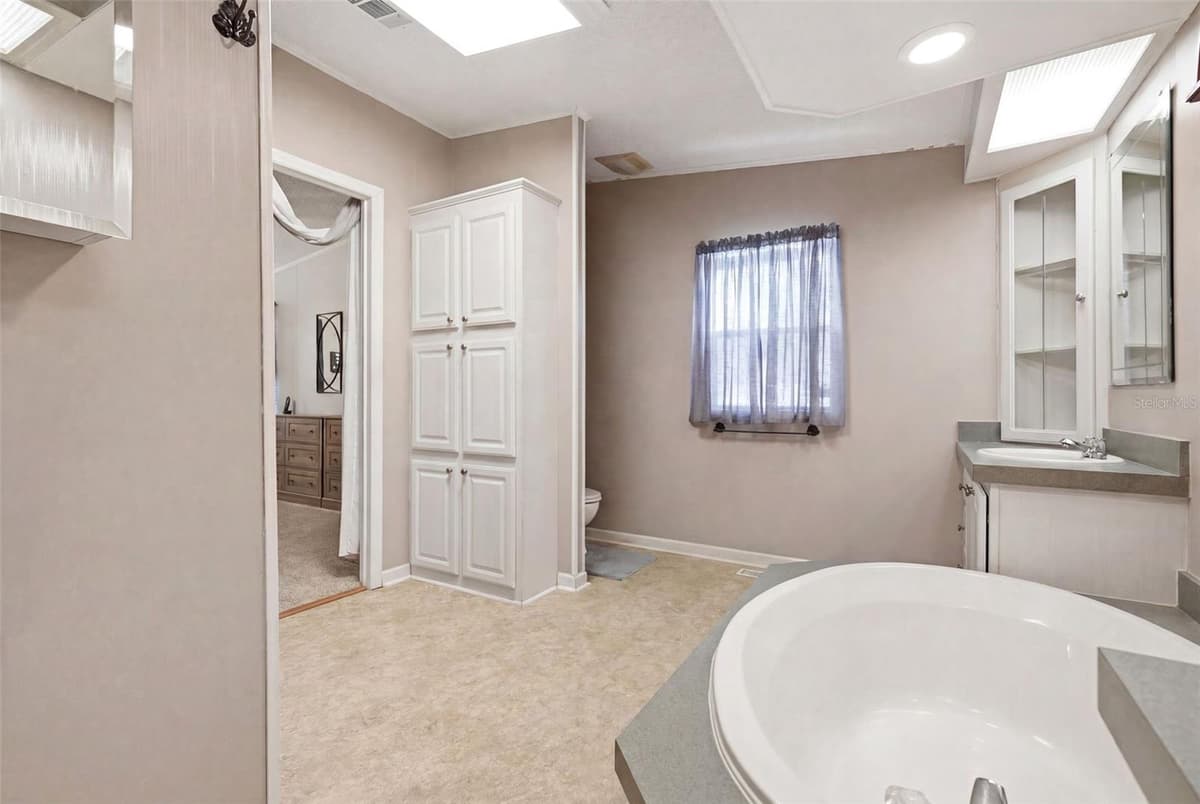 6229 KNOTTY PINE DRIVE — photo 23 of 35