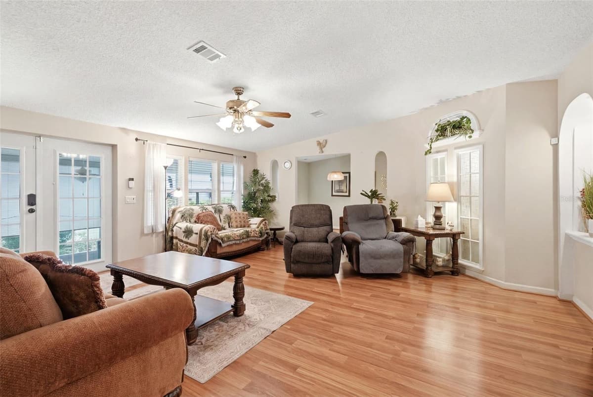 6229 KNOTTY PINE DRIVE — photo 9 of 35