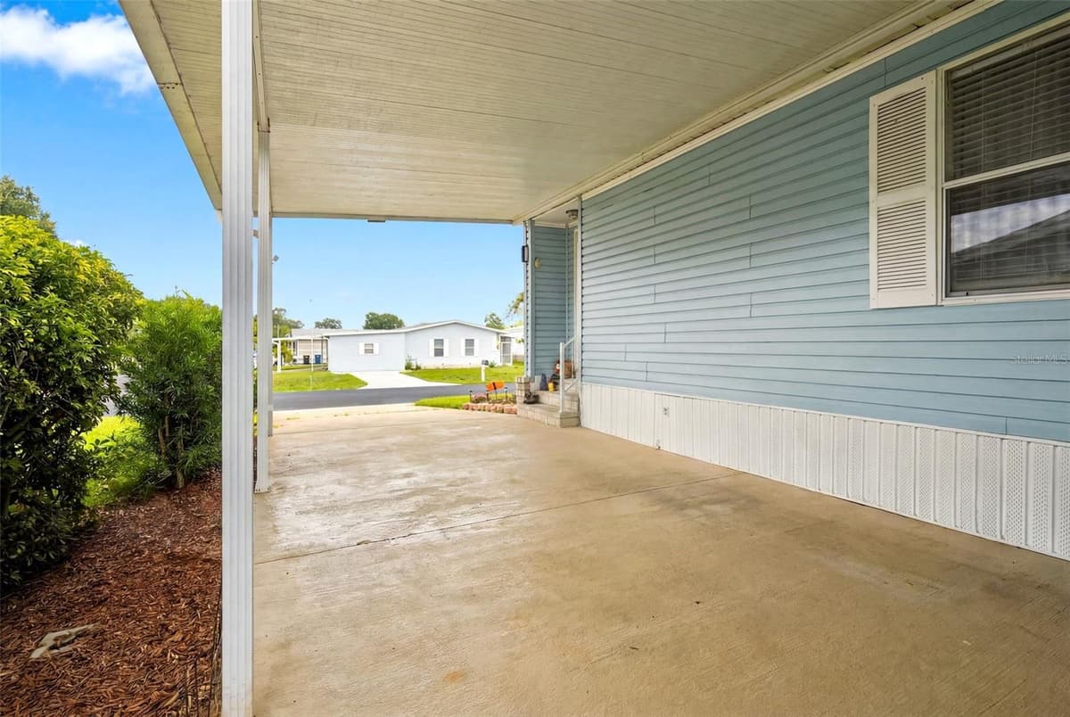 6229 KNOTTY PINE DRIVE — photo 31 of 35
