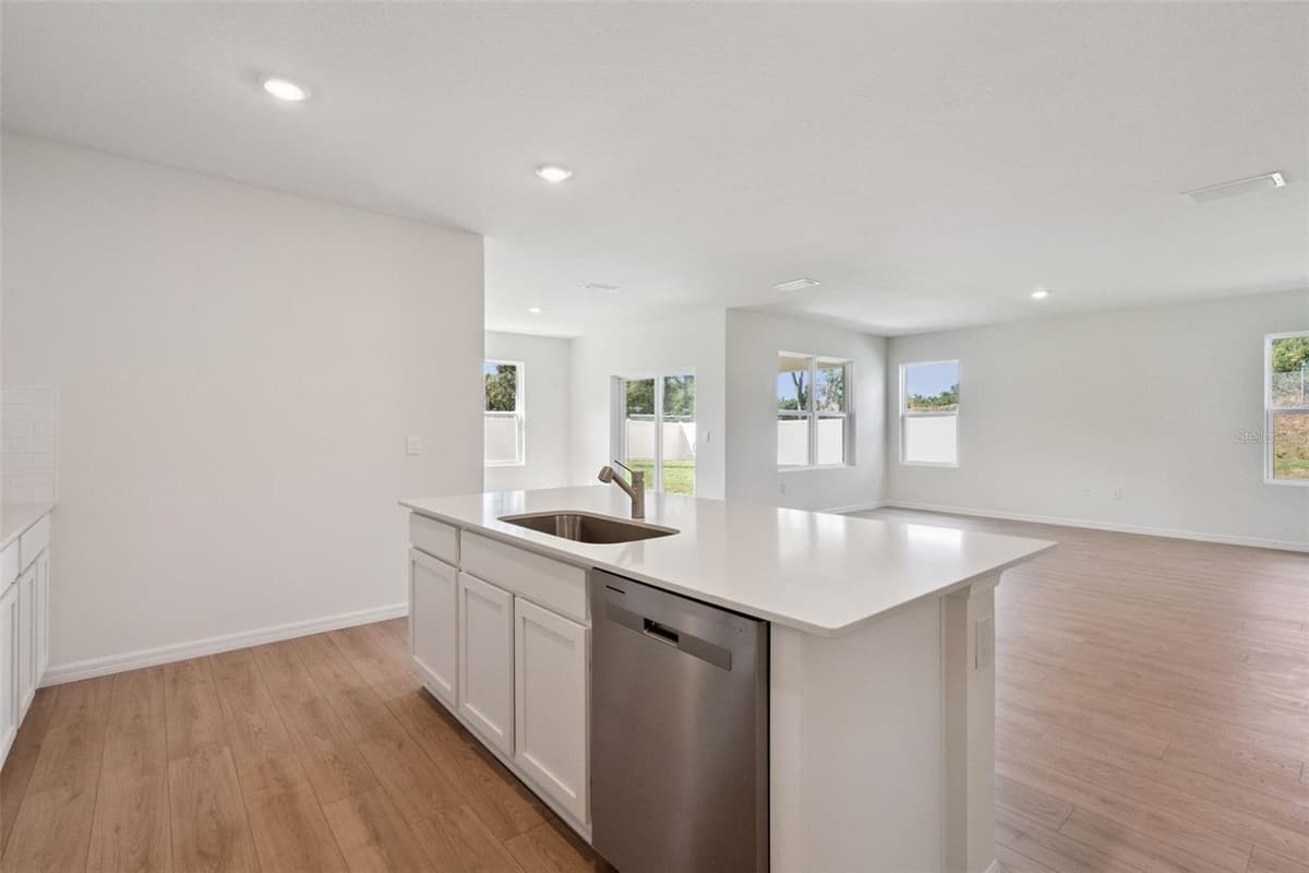 2520 DORSET COURT — photo 20 of 25
