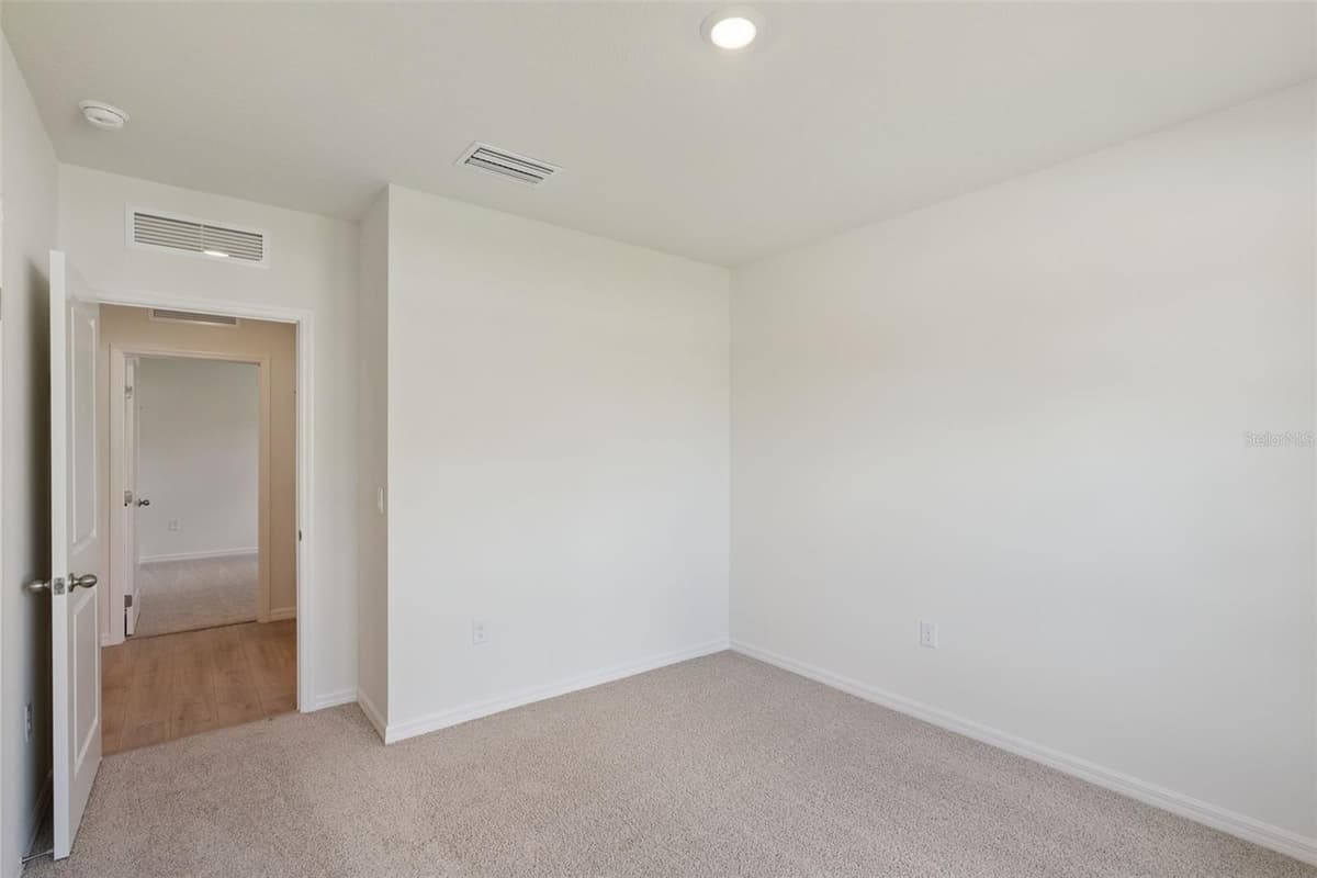 2520 DORSET COURT — photo 6 of 25