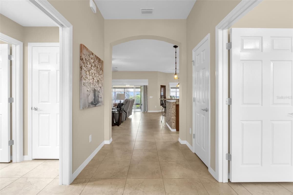 1885 OAKCREST PATH — photo 4 of 56