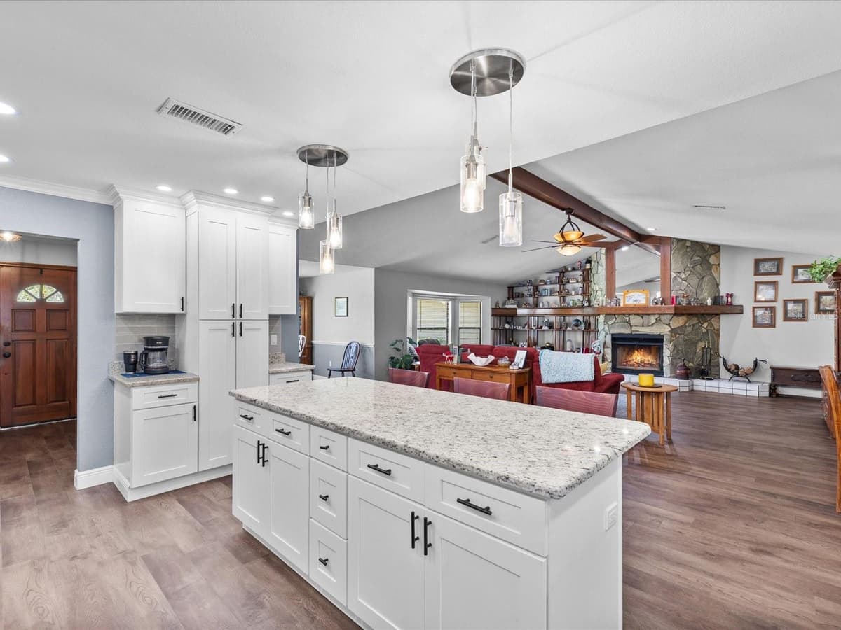 6655 MILLSTONE DRIVE — photo 12 of 67